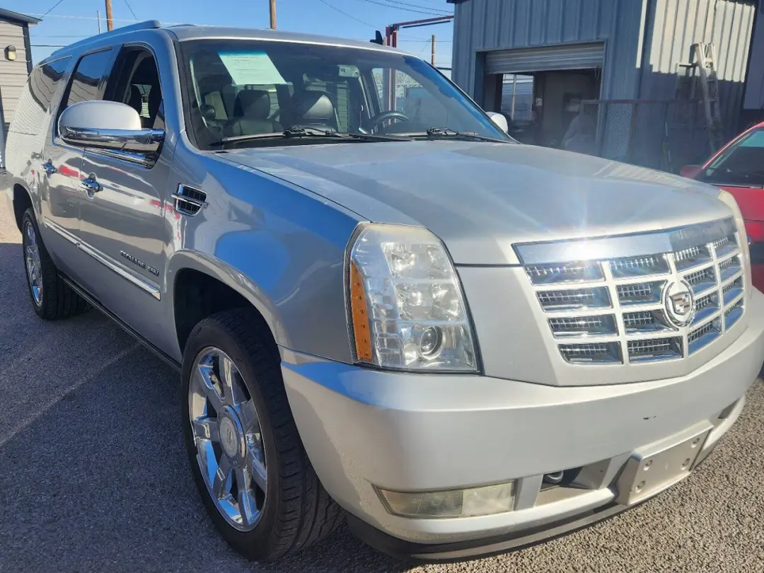 2012 Cadillac Escalade ESV Luxury RWD